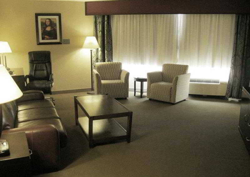 Causeway Bay Hotel Lansing Quarto foto