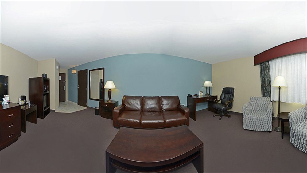 Causeway Bay Hotel Lansing Exterior foto